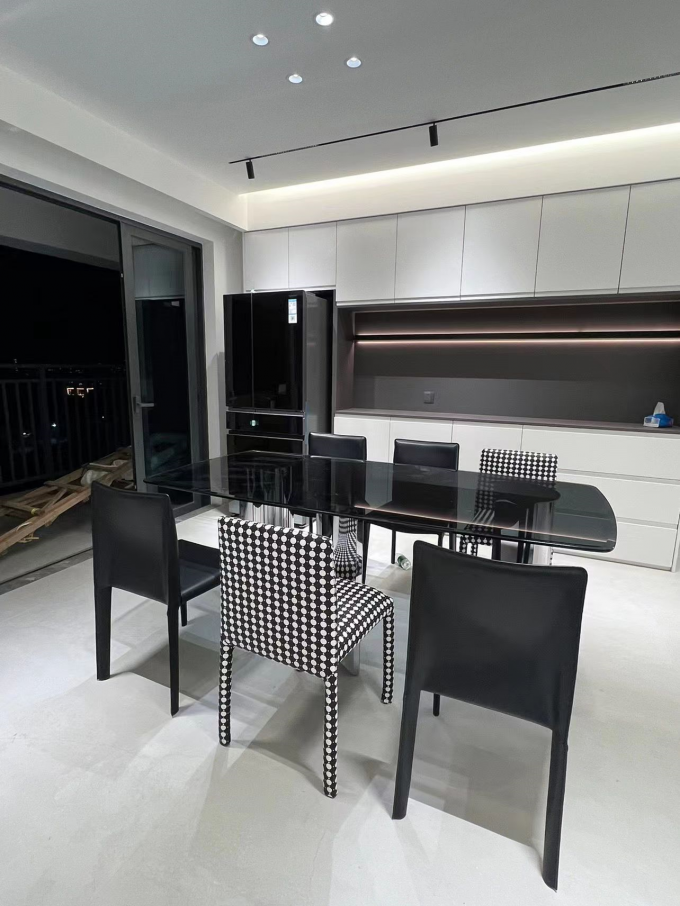 Glass Hotel Restaurant Furniture Contemporary Booth Seating Black Dining Table 0