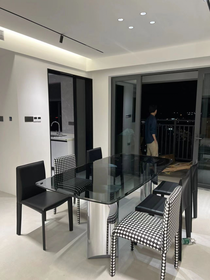 Glass Hotel Restaurant Furniture Contemporary Booth Seating Black Dining Table 1