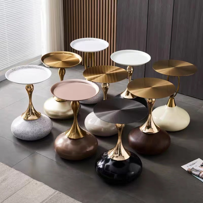 Golden Stainless Steel Hotel Furniture Table With Lovely Round Base Rock Plate 1