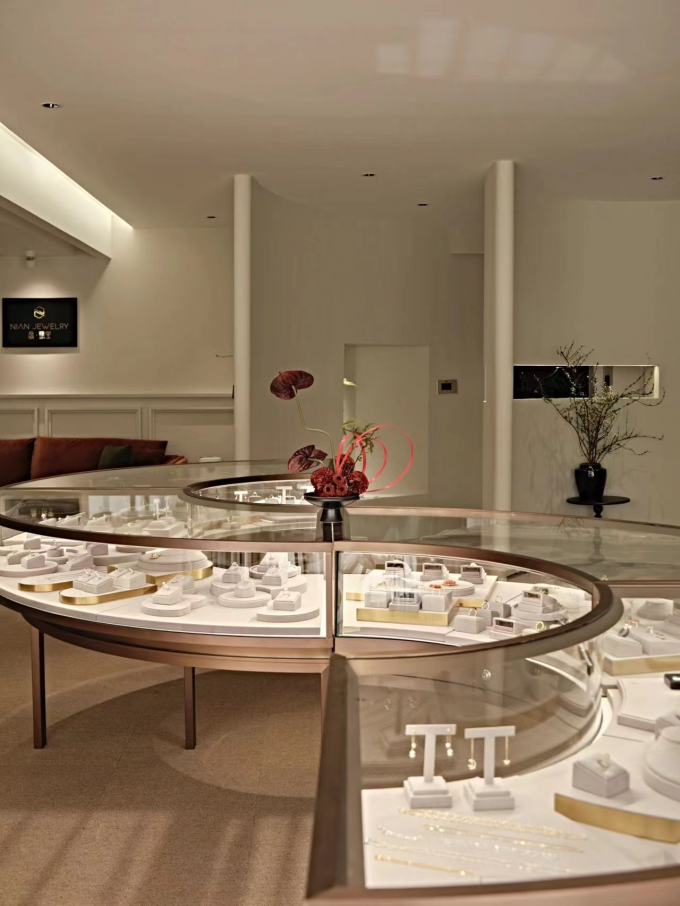 Anti Rust Luxury Display Cabinets Hardware Mall High End Display Cabinets 0