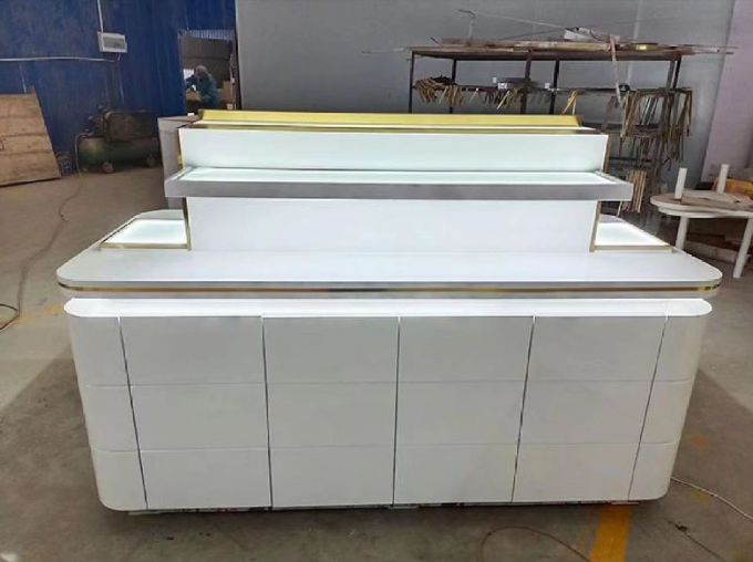 Fashion Anti Rust Luxury Display Cabinets Hardware Showcase Cosmetic Display Cases Shopping Mall 0