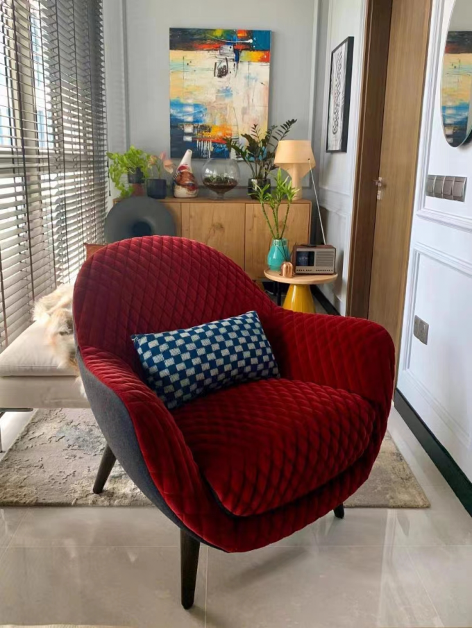 Burgundy Diamond Grid Living Room Fabric Sofa Chair With Stainless Steel Tea Tray 1