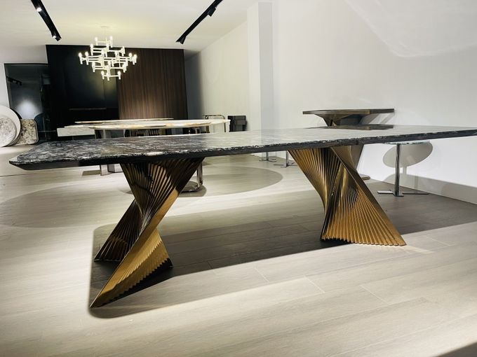 Premium Hotel Restaurant Furniture Modern Art Natural Marble Metal Base Dining Table 3