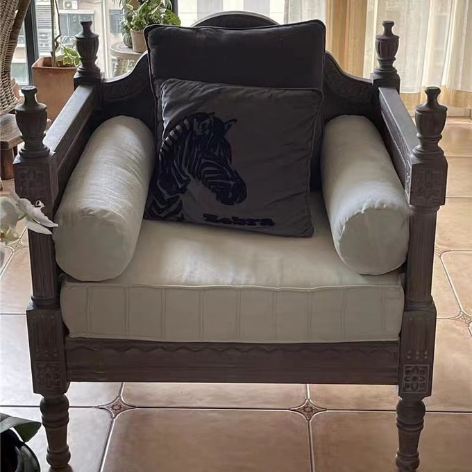 Custom Hotel Room Furniture European Retro Style Fashion High End Royal Sofa 2