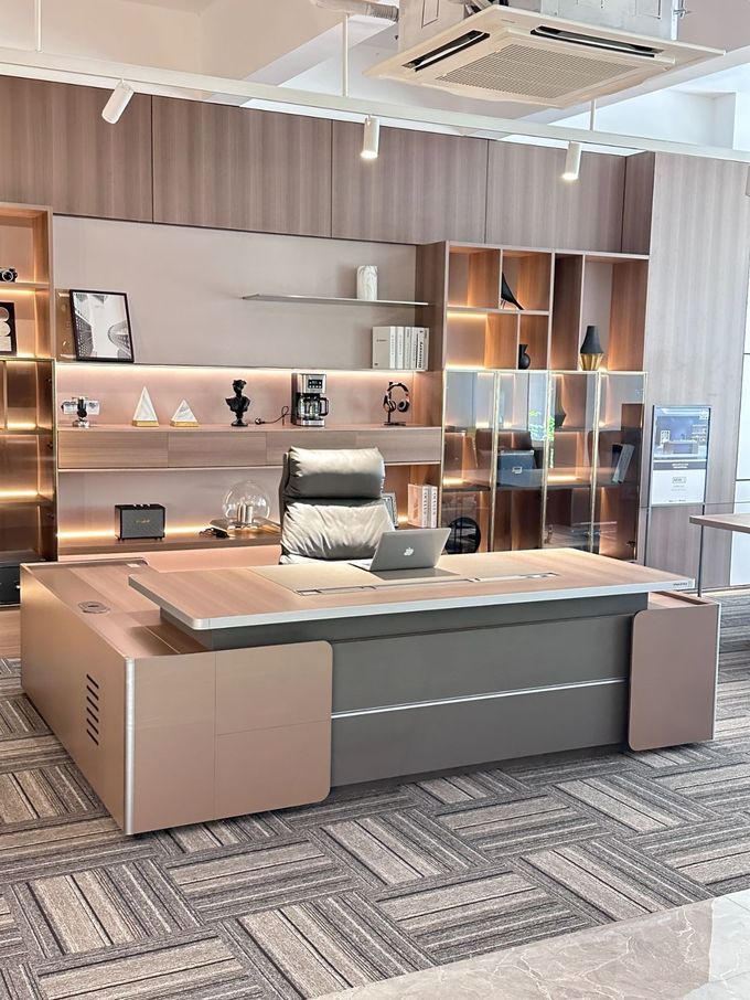 North American Straight Grain Walnut Boss Desk And Chairs Complete Set 2