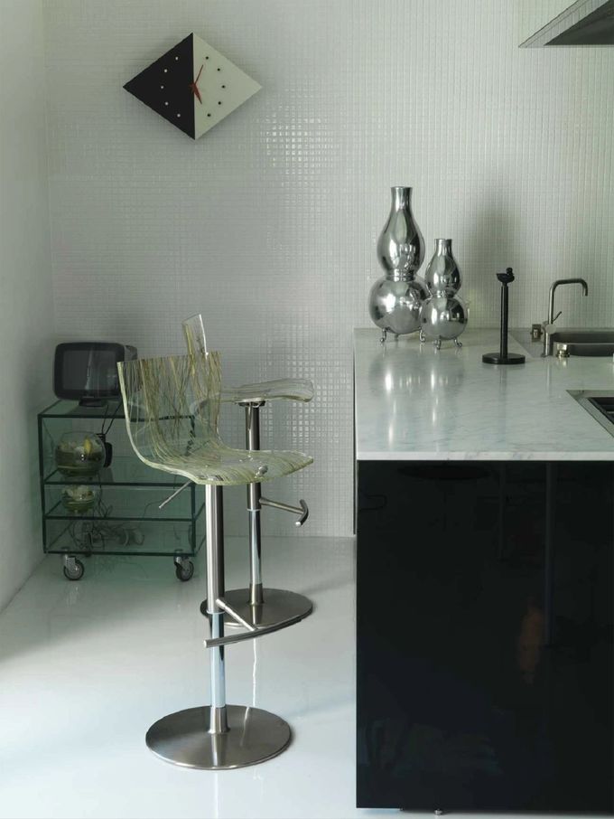 Polishing Hotel Restaurant Furniture Transparent Adjustable Bar Stools 0