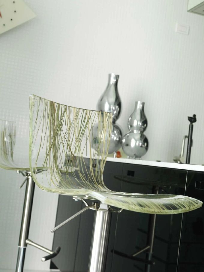 Polishing Hotel Restaurant Furniture Transparent Adjustable Bar Stools 4