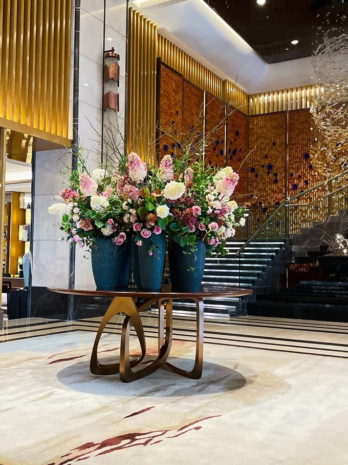 Premium Vase Ornament Hotel Flower Arrangement Decorative Flower Pot And Table 1