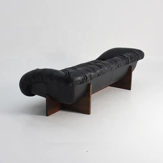 High End Five Star Hotel Presidential Suite Reception Pleated Leather Sofa 2