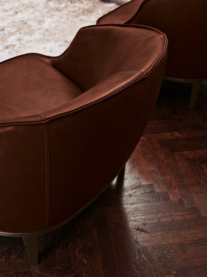 Custom Star Hotel Guest Exclusive Armchair With Fabric Option And Wood Legs 5