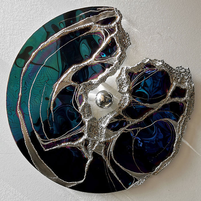 Metal Round Wall Object Mirror Decoration Unique Interior Welding Design