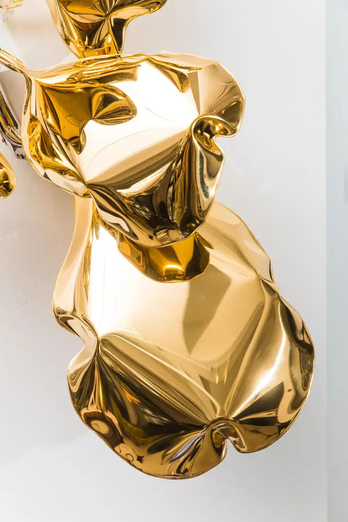 Aesthetic Gold Mirrored Wall Decor Hotel Lobby Suite Interior Accent Furniture 4